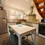 Charmante Petite Maison En Plein Centre 別荘 カーン