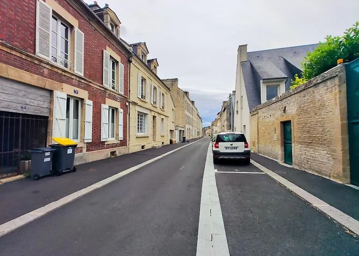 Hébergement de vacances Charmante Petite Maison En Plein Centre