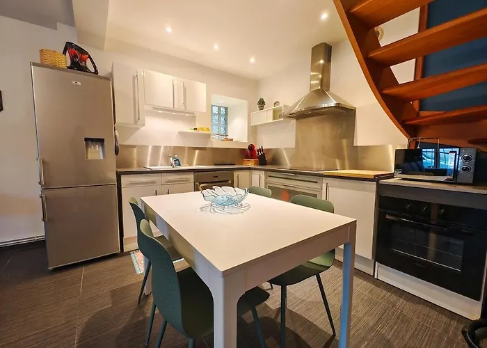 Charmante Petite Maison En Plein Centre Hébergement de vacances Caen